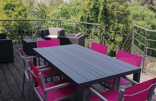 Castres House | Maison Calme et Tranquille Avec Terrasse, Jacuzzi et Climatisation aux Chambres