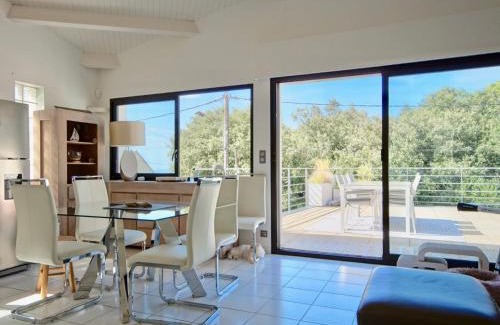 Saint-Palais-sur-Mer Villa | Maison calme aperçu mer avec piscine privée à 28