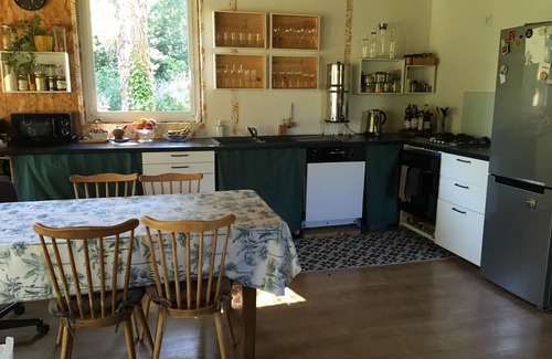 Perros-Guirec House | Maison Calme Proche de la Forêt et du Bord de mer