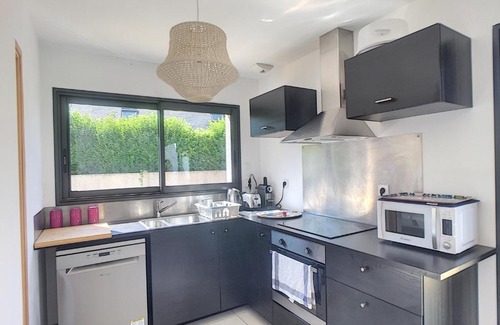 Carolles House | Maison Carolles, 4 pièces, 6 personnes - FR-1-361-345