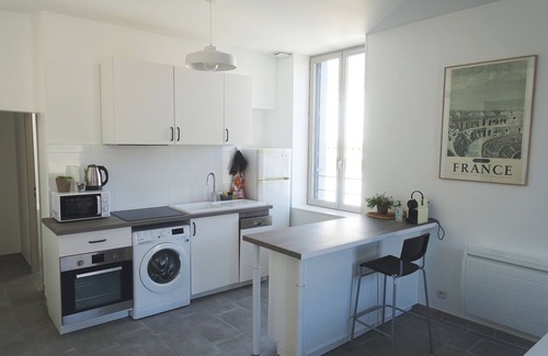 Nimes City Centre Apartment | Maison Carrée/coeur Historique de Nîmes - Superbe Appt 55m²