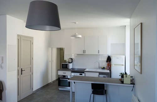Nimes City Centre Apartment | Maison Carrée/coeur Historique de Nîmes - Superbe Appt 55m²