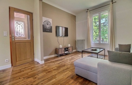 Aulnay-sous-Bois Bed & Breakfast | Maison Centre Ville , À 15 mn de Paris
