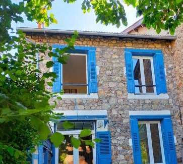 Craponne-sur-Arzon House | Maison Centre Village