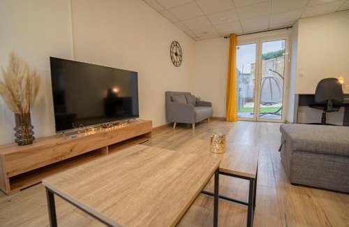 Challans House | Maison centre ville 50m2 - Jardin - L'atlas Zen