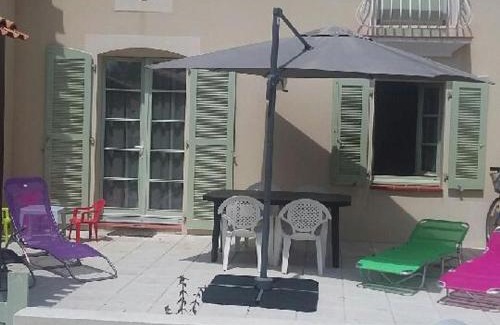 Saint-Jean-de-Monts House | Maison chaleureuse avec piscine, proche forêt et plage, à Saint Jean de Monts - Wifi gratuit - FR-1-323-441