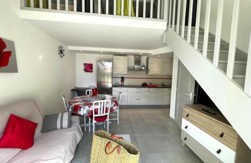 Saint-Jean-de-Monts House | Maison chaleureuse avec piscine, proche forêt et plage, à Saint Jean de Monts - Wifi gratuit - FR-1-323-441