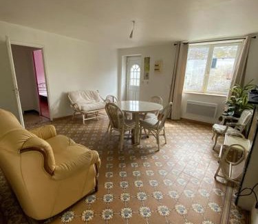Audignies House | Maison chaleureuse à Audignies avec stationnement privé