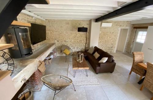 Tramery House | Maison chaleureuse avec piscine et aire de jeux