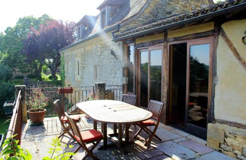 Saint-Cybranet House | Maison charmante à Saint-Cybranet avec piscine partagée