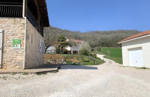 Saint-Gery House | Maison charmante à Saint-Géry avec piscine partagée