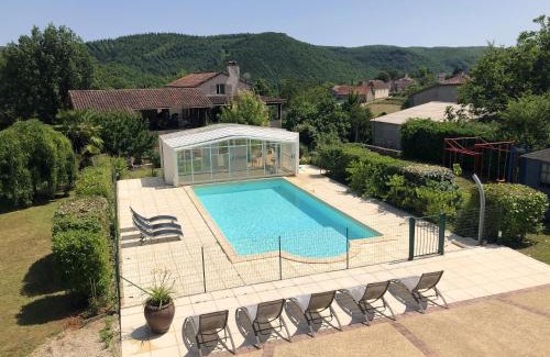 Saint-Gery House | Maison charmante à Saint-Géry avec piscine partagée