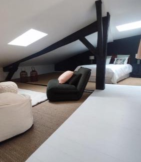 Fronsac House | Maison Charmeilles - Suite Montagne Saint Emilion