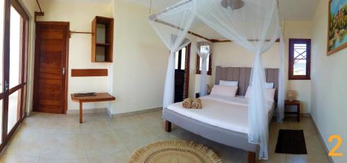 Morondava Hotel | Maison Charrette