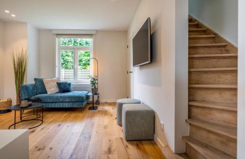 Sint-Kruis House | Maison Chartreuse