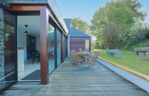Ploubazlanec House | Maison Chevoir pieds dans l'eau