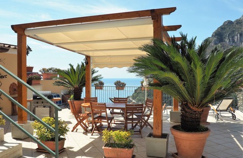 Positano City Centre Apartment | Maison Ciccio - il Monticello with private Sauna