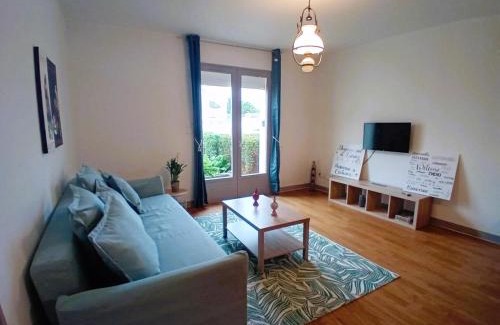 Carhaix-Plouguer House | Maison clarette