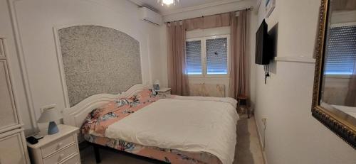 Orihuela Costa House | Maison climatisée avec solarium, wifi et piscine
