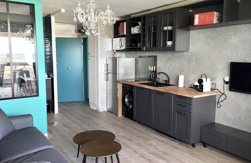 Naturist Village Apartment | MAISON CLOSE magnificent naturist apartment with sea view and balneotherapy