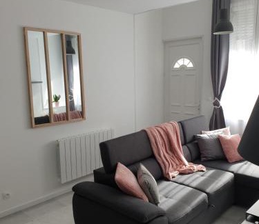 Le Cateau-Cambresis Apartment | Maison complete, jusqu a 6 personnes
