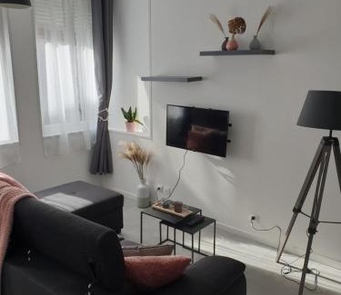 Le Cateau-Cambresis Apartment | Maison complete, jusqu a 6 personnes