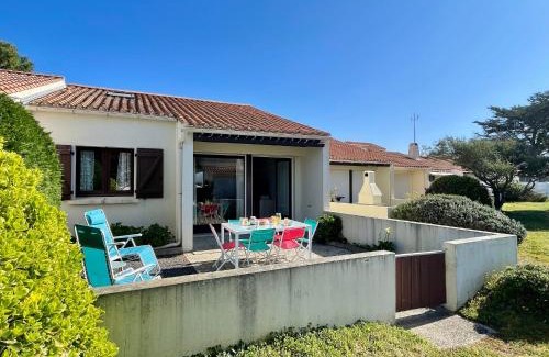 Bretignolles-sur-Mer House | Maison Confortable à 300m de la Plage des Dunes avec Jardin et Parking Privé - FR-1-231-188