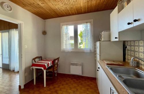 Bretignolles-sur-Mer House | Maison Confortable à 300m de la Plage des Dunes avec Jardin et Parking Privé - FR-1-231-188