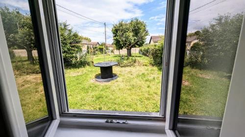 Mesnil-Saint-Pere House | Maison conviviale lac & jardin