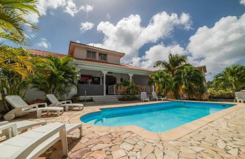 Sainte-Anne House | Maison conviviale à Sainte-Anne avec piscine privée