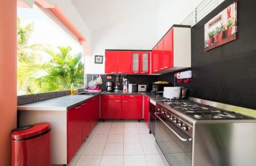 Sainte-Anne House | Maison conviviale à Sainte-Anne avec piscine privée