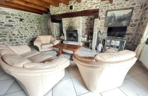 Lanobre House | Maison cosy à Lanobre + Jardin