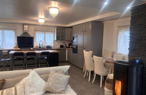 Sarcelles House | Maison Cosy, élegence et espace réunis entre CDG & PARIS