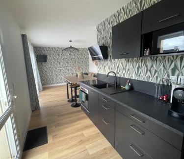 Neant-sur-Yvel House | Maison cosy avec jacuzzi