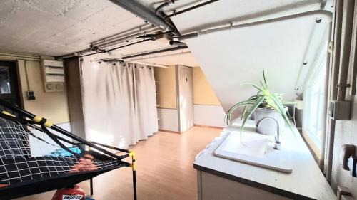 Miroir - Batignolles House | Maison Cosy avec Jardin Proche 24h du Mans