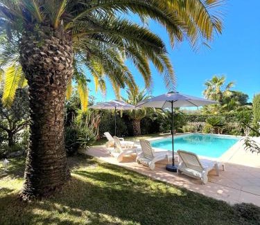 Valescure Villa | Maison cosy en bordure du golf.