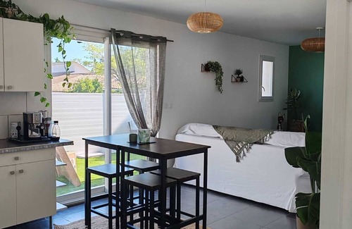 Sussargues House | Maison Cosy Entre Nîmes et Montpellier, Proche Plages, au Calme et Bien Placée !