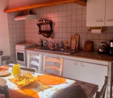 Besset Apartment | Maison Cosy et Conviviale, Le B7
