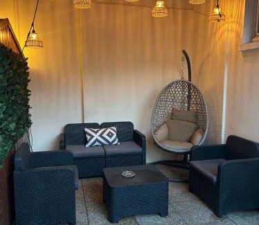 Drancy House | Maison cosy et jardin verdoyant