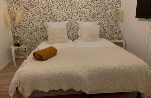 Drancy House | Maison cosy et jardin verdoyant