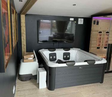 Mecquignies House | Maison Cosy