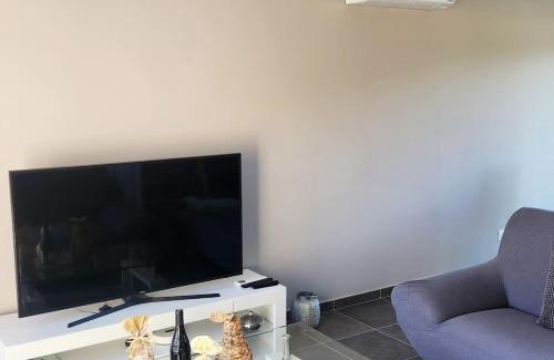 Montelimar Villa | Maison cosy jardins et détente
