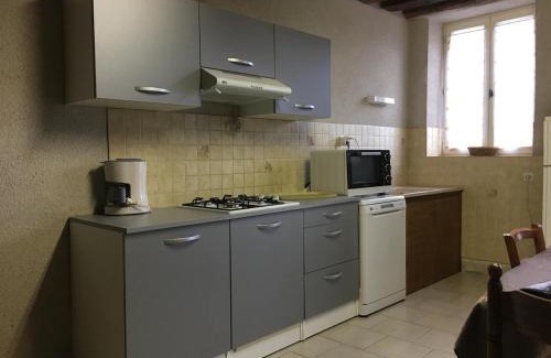 Chailles House | Maison cosy proche de Blois avec cheminée, cour fermée, animaux acceptés et activités variées à proximité - FR-1-491-351