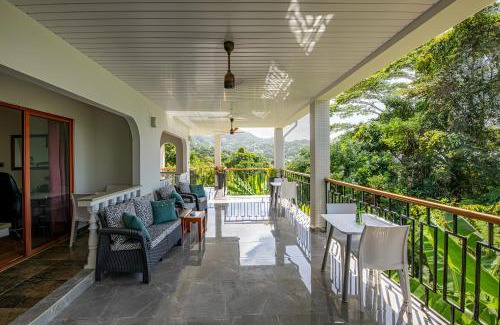 Anse aux Pins House | Maison D'Aaryan