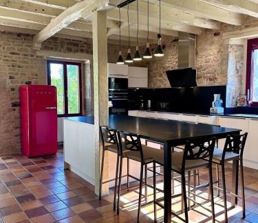Cuzance Villa | Maison d'Antan - PiscineJardinClim - Bourg de Cuzance