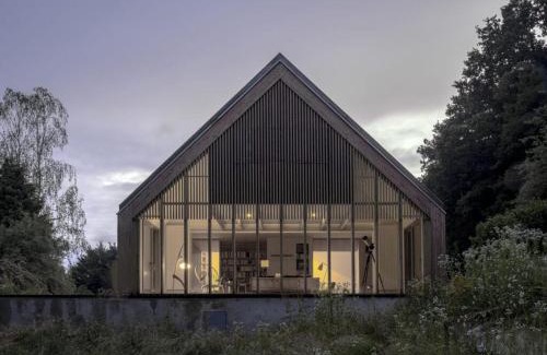 Les Genettes Villa | Maison d'architecte, calme et nature réunis