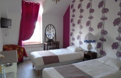 Saint-Hilaire-du-Harcouet Bed & Breakfast | Maison des Isles