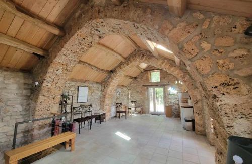 Saint-Jean-et-Saint-Paul House | Maison des biches