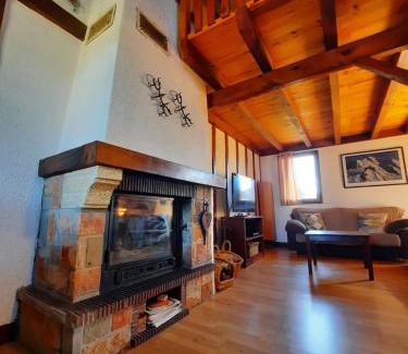 Saint-Pierre-dels-Forcats House | Maison des Isard