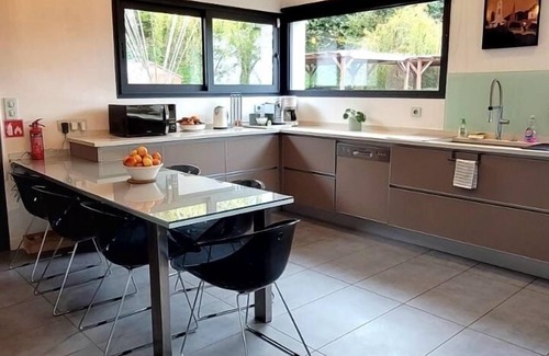 Camblanes-et-Meynac Apartment | Maison d’hôtes Villa Noumade - Matisse